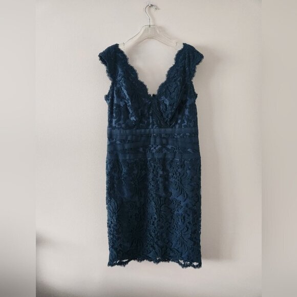 TADASHI SHOJI | Embroidered Lace Sheath Dress Teal green sz 14Q - Picture 2 of 7